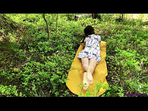 ❤️ ටින්ඩර් මත සිටින ආගන්තුකයෙක් මගේ පුකට ස්වයං වින්දනයේ යෙදෙන අතර වනාන්තරයේ දැඩි ආශාවකින් කෙලෙසයි ❤❌ Fuck video අප වෙත  ️❤